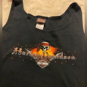 Harley-Davidson Bahamas Harley Davidson of Nassau black tank with skull pirate L